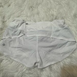 Lululemon speed, low rise, line shorts